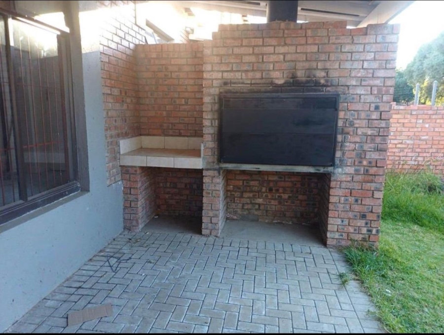 3 Bedroom Property for Sale in Fichardt Park Free State